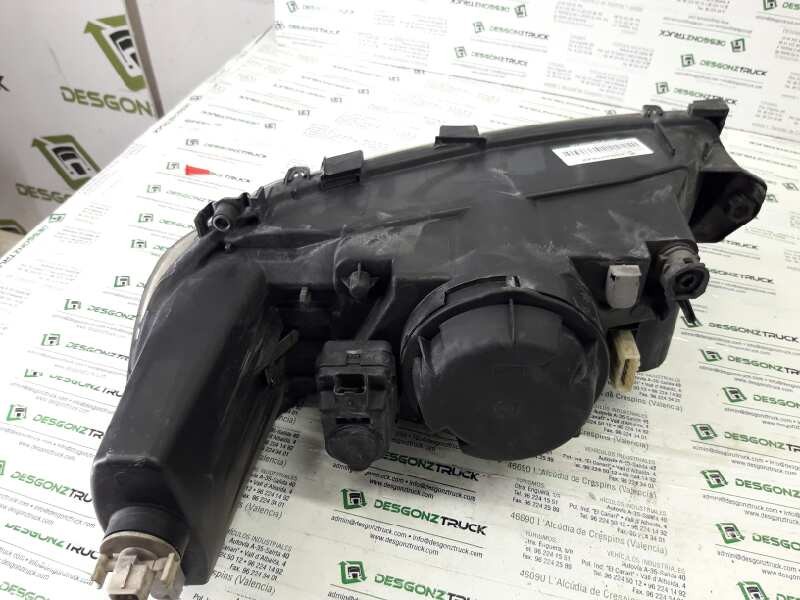 Recambio de faro derecho para peugeot 306 break 2.0 hdi cat referencia OEM IAM   