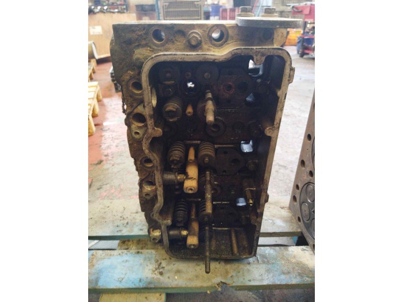 Recambio de culata para pegaso trucks serie 1200 1234 referencia OEM IAM   