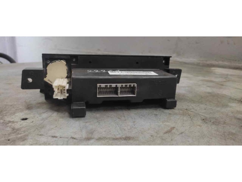 Recambio de mando climatizador para ssangyong kyron 270 xdi limited 4wd referencia OEM IAM 6870009080  