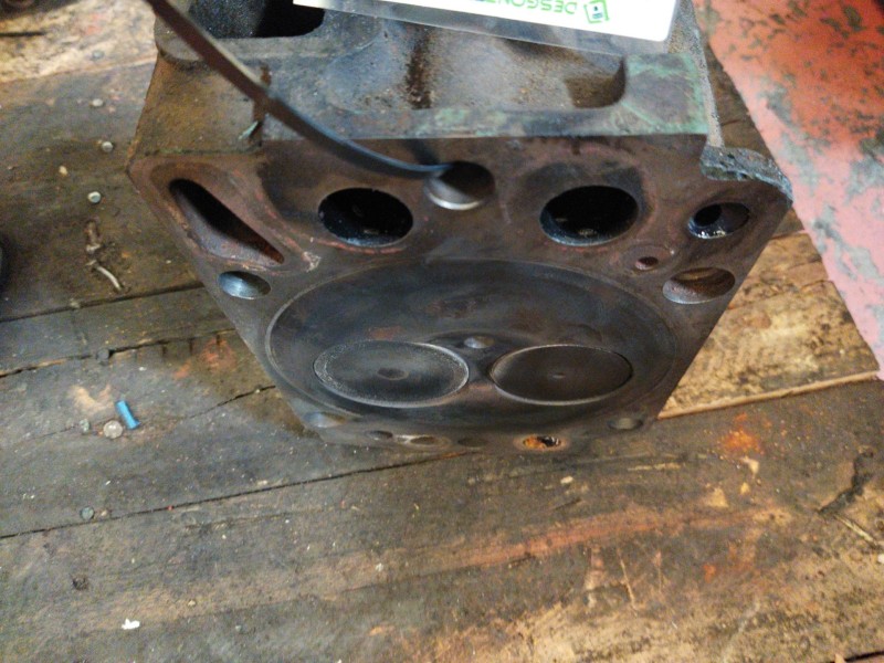 Recambio de culata para mercedes-benz mk / om 422 1726 bm 652 l (largo) referencia OEM IAM 4030161701  