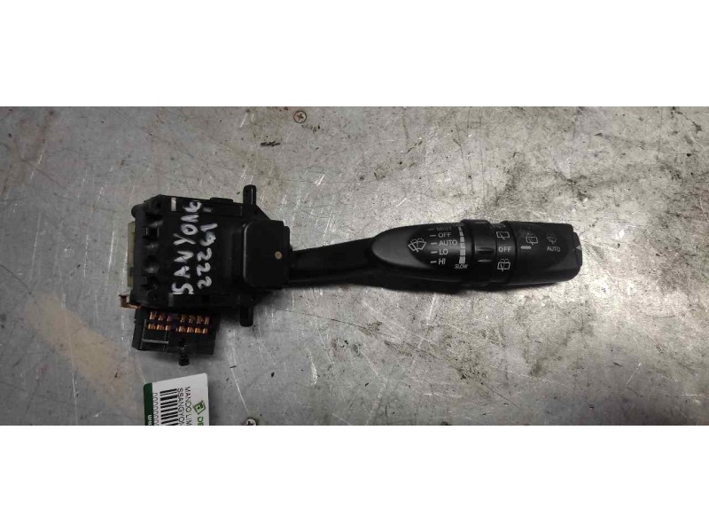 Recambio de mando limpia para ssangyong kyron 270 xdi limited 4wd referencia OEM IAM   14 PINS