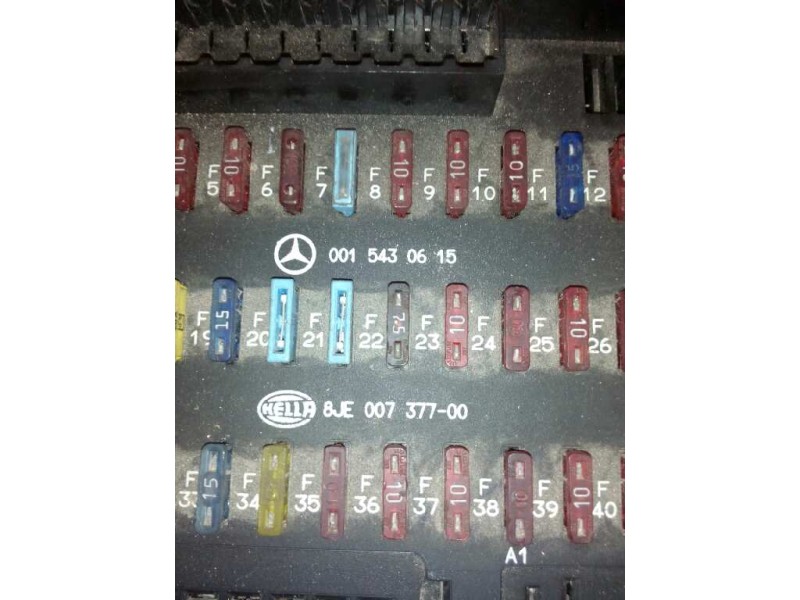Recambio de caja reles / fusibles para mercedes trucks actros 1848 ak (476cv) referencia OEM IAM 0015430615 8JE00737700 