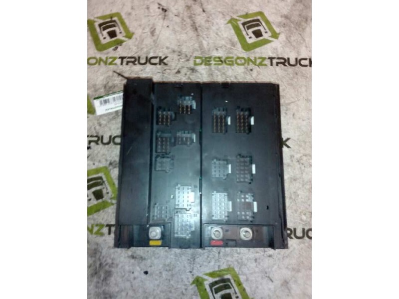 Recambio de caja reles / fusibles para mercedes trucks actros 1848 ak (476cv) referencia OEM IAM 0015430615 8JE00737700 