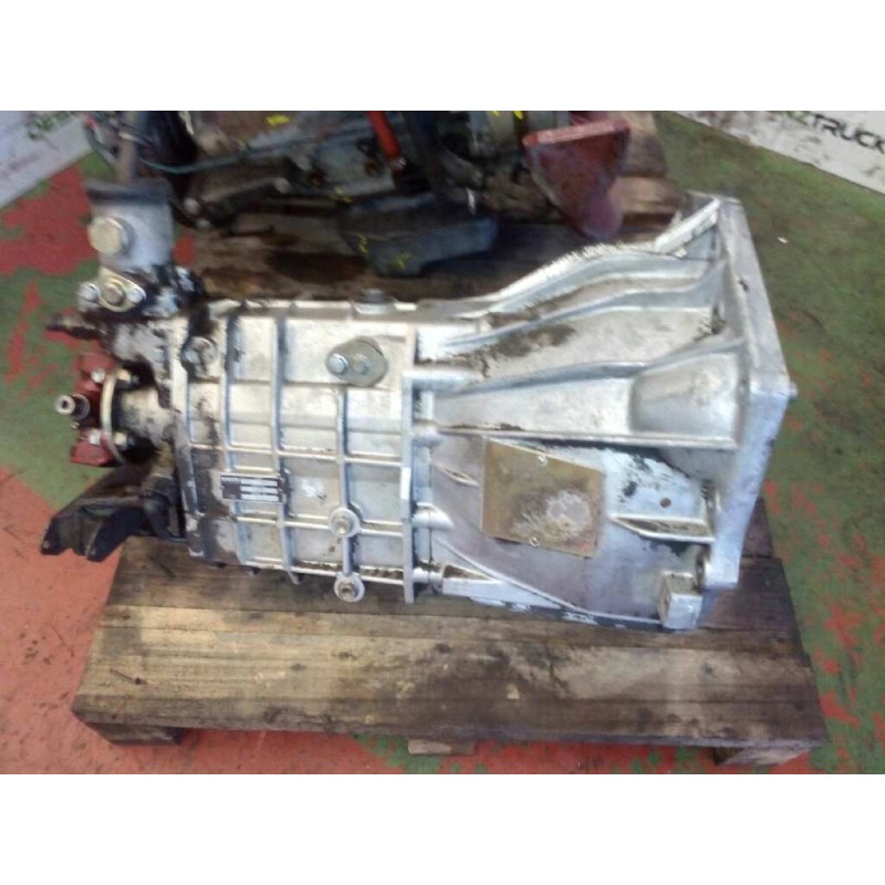 Recambio de caja cambios para iveco daily caja cerrada (1989 =>) 2.5 diesel referencia OEM IAM 282630N95 93809979 2445487