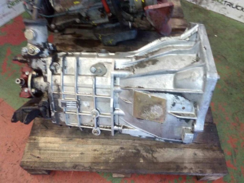 Recambio de caja cambios para iveco daily caja cerrada (1989 =>) 2.5 diesel referencia OEM IAM 282630N95 93809979 2445487