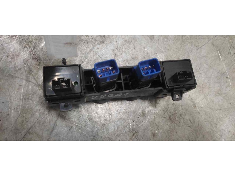 Recambio de mando multifuncion para ssangyong kyron 270 xdi limited 4wd referencia OEM IAM 8530109831HCH  
