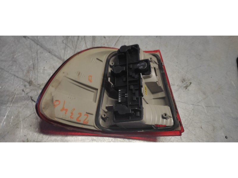 Recambio de piloto trasero derecho para opel astra f berlina básico referencia OEM IAM   6 PINS