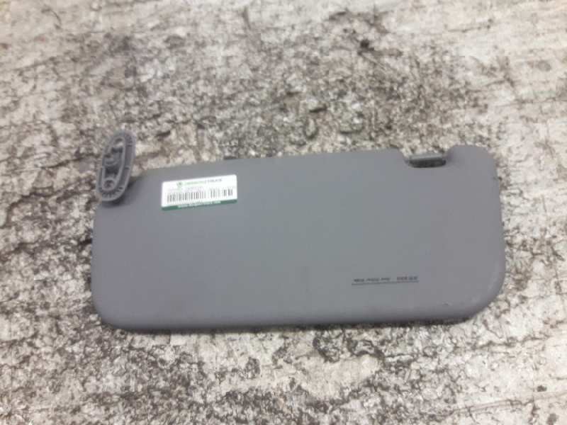 Recambio de parasol derecho para hyundai getz (tb) 1.1 básico referencia OEM IAM   