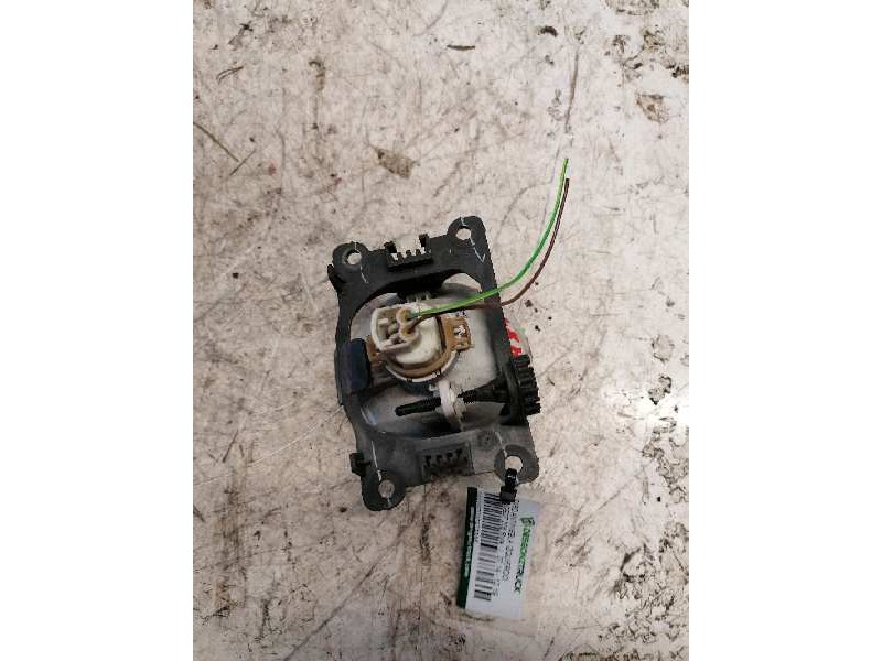 Recambio de faro antiniebla izquierdo para peugeot 208 style referencia OEM IAM   2 PINS
