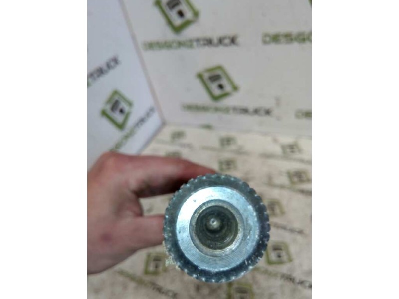 Recambio de transmision trasera derecha para renault maxity fg 150.35/45 referencia OEM IAM 38164MB400 5001873830 