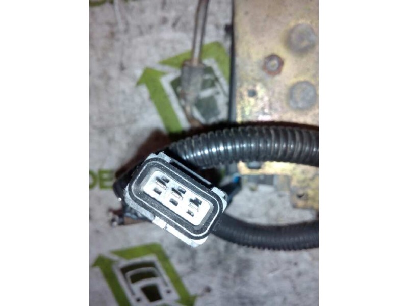 Recambio de cierre cabina derecho para mercedes trucks actros 1848 ak (476cv) referencia OEM IAM A9303100083002  