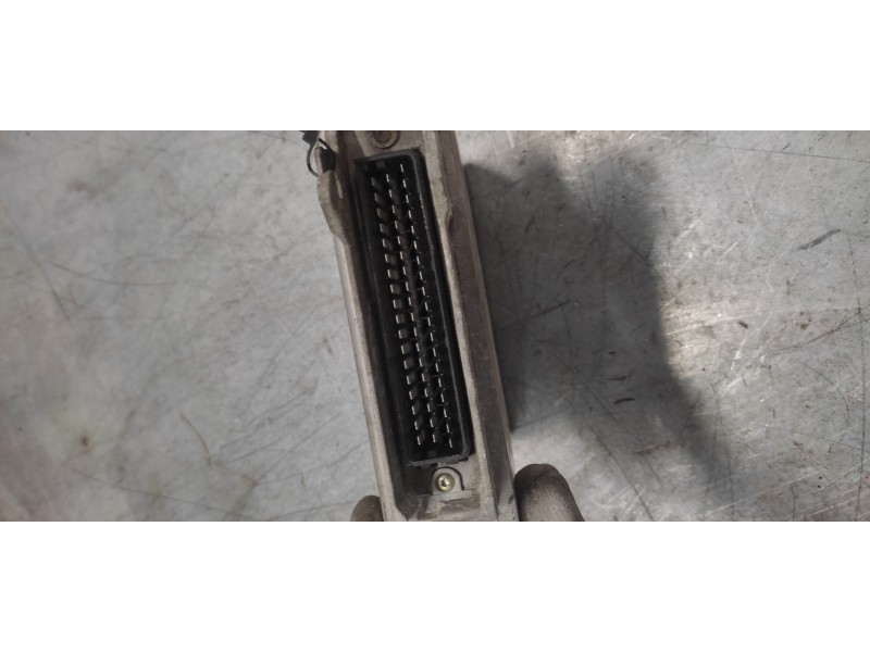 Recambio de centralita motor uce para peugeot 206 berlina 1.4 referencia OEM IAM 9637086980  