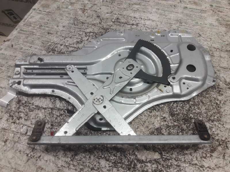 Recambio de elevalunas delantero derecho para hyundai elantra (xd) 1.6 comfort (5-ptas.) referencia OEM IAM 824802D060AX  