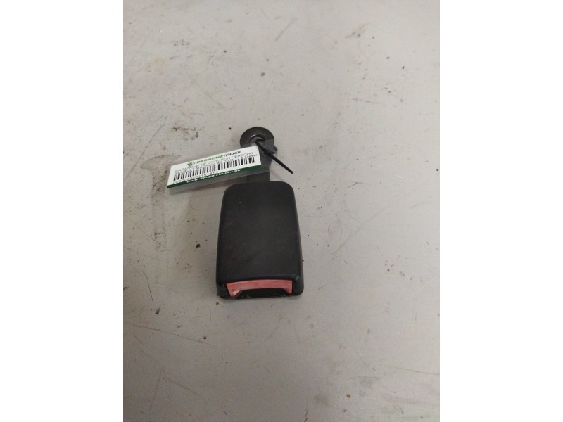 Recambio de enganche de cinturon derecho para renault magnum ab 2005 12.8 diesel referencia OEM IAM   