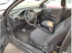 opel corsa c del año 2000