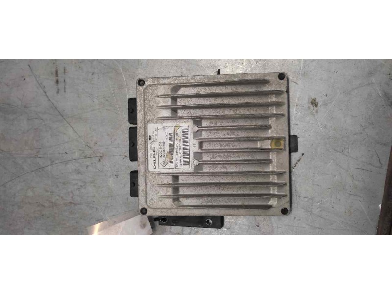 Recambio de centralita motor uce para renault clio iii referencia OEM IAM 8200399038 8200619409 