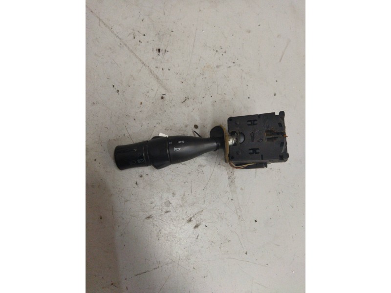 Recambio de mando intermitentes para renault magnum ab 2005 12.8 diesel referencia OEM IAM 5010589561  