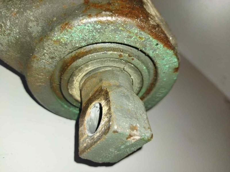 Recambio de tirante trasero izquierdo para volvo fh16 16.1 diesel referencia OEM IAM 20517494  