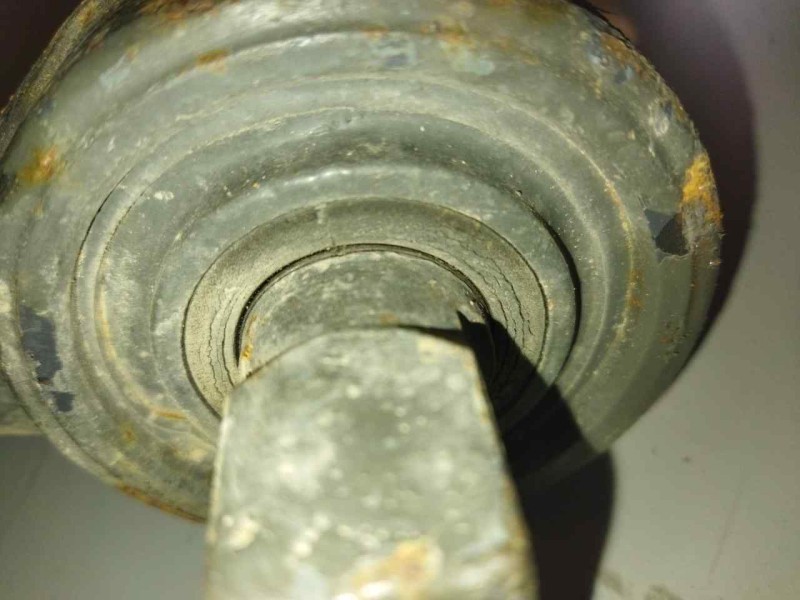 Recambio de tirante trasero izquierdo para volvo fh16 16.1 diesel referencia OEM IAM 20517494  