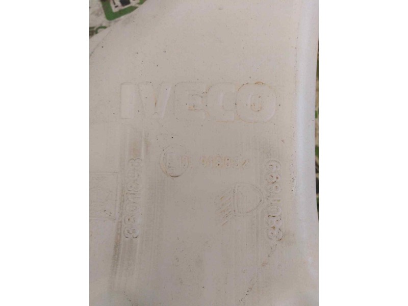 Recambio de deposito limpia para iveco daily ka 2.3 diesel cat referencia OEM IAM 3801898 3801899 