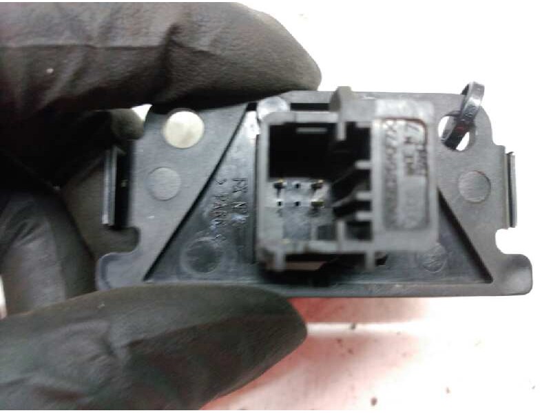 Recambio de warning para peugeot 307 (s1) xr clim plus referencia OEM IAM   