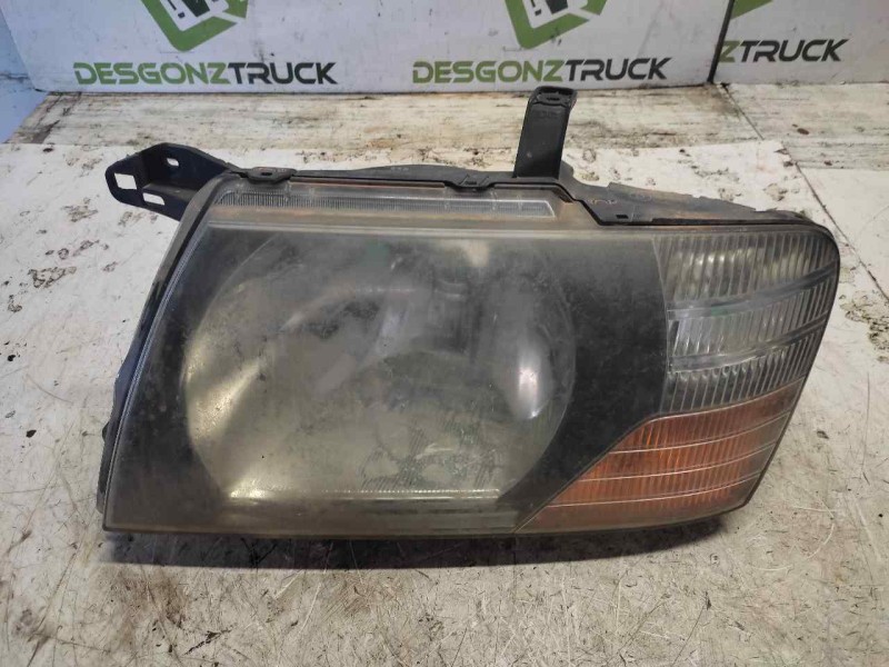 Recambio de faro izquierdo para mitsubishi montero (v60/v70) 3.2 di-d boss (3-ptas.) referencia OEM IAM   