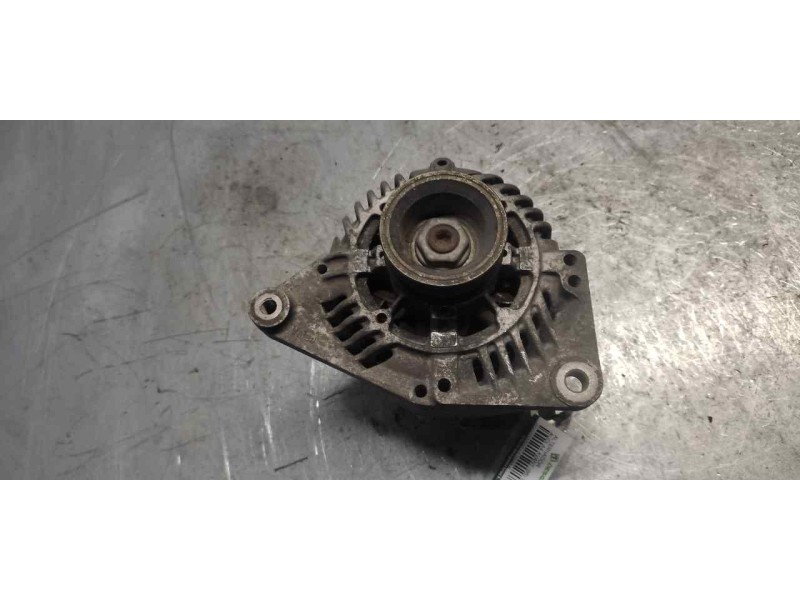 Recambio de alternador para audi a4 avant (b5) 1.8 t referencia OEM IAM A13VI138  