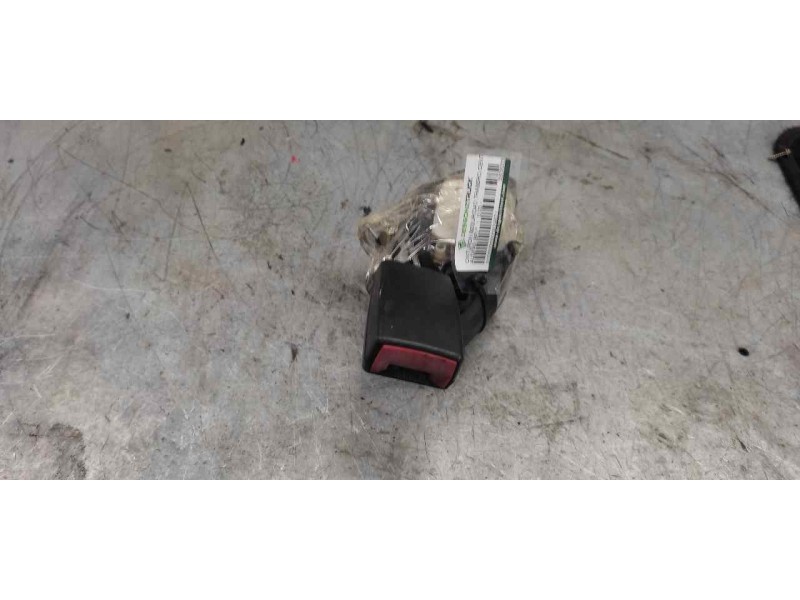 Recambio de cinturon seguridad trasero central para audi a3 (8p) referencia OEM IAM 33030033C  