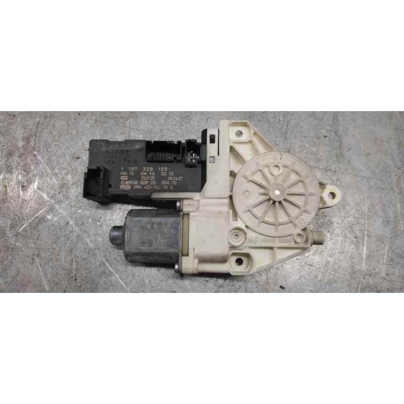 Recambio de motor elevalunas delantero izquierdo para peugeot 407 st sport pack referencia OEM IAM 1137328125 0130822200 