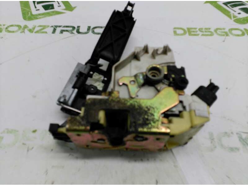 Recambio de cerradura puerta trasera izquierda para ford focus berlina (cak) ghia referencia OEM IAM 4057988 4057988 