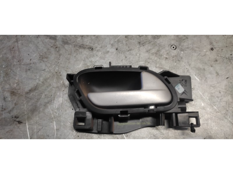 Recambio de maneta interior delantera derecha para peugeot 207 urban referencia OEM IAM 96802455  