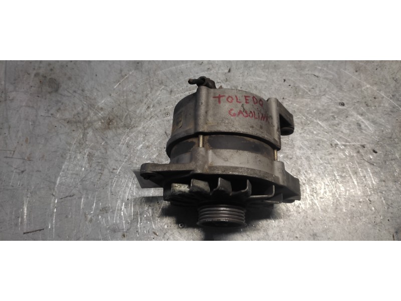 Recambio de alternador para peugeot 205 berlina 1.8 d mito referencia OEM IAM 0986032790  