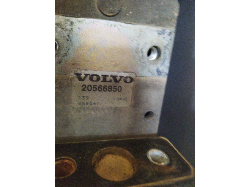 Recambio de radiador agua para volvo fh16 16.1 diesel referencia OEM IAM 20566850  