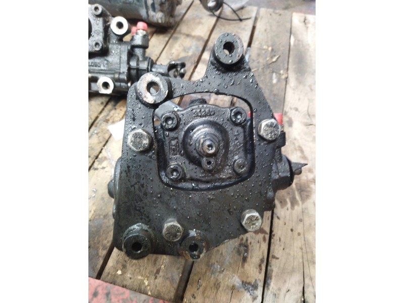 Recambio de caja direccion para nissan cabstar 01.04  cabina simple cabina individual referencia OEM IAM 492109X200 TAS15M605 