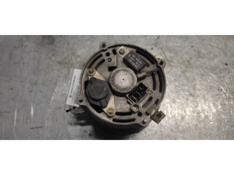 Recambio de alternador para volkswagen passat (321/23/27/31) cl referencia OEM IAM 0120489195  
