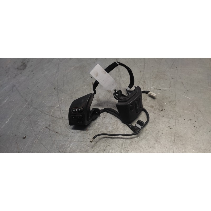 Recambio de mando volante para toyota corolla verso (r1) 2,2 d-4d sport referencia OEM IAM   