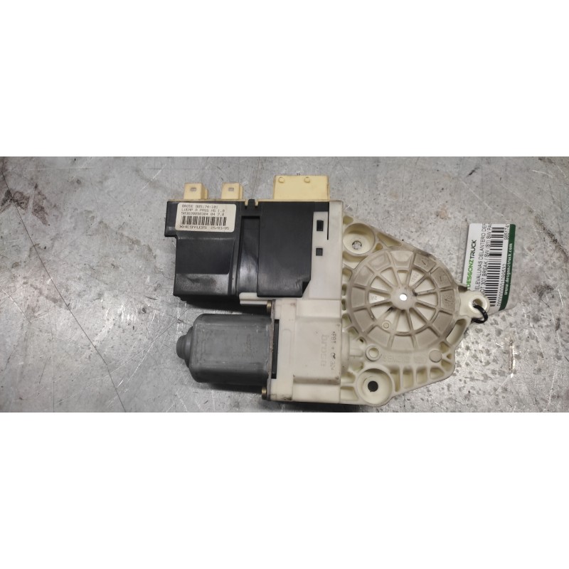 Recambio de motor elevalunas delantero derecho para peugeot 307 break / sw (s1) sw pack referencia OEM IAM 985174101  