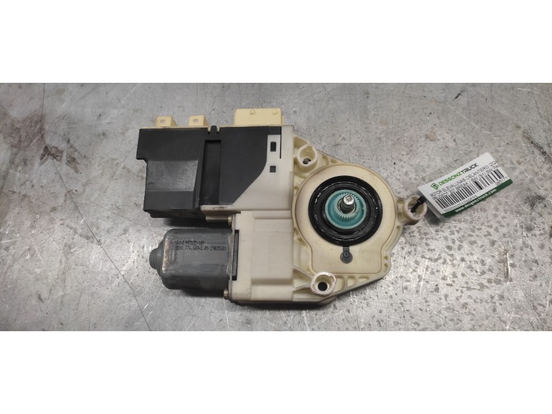 Recambio de motor elevalunas delantero izquierdo para peugeot 307 break / sw (s1) sw pack referencia OEM IAM 985171101  