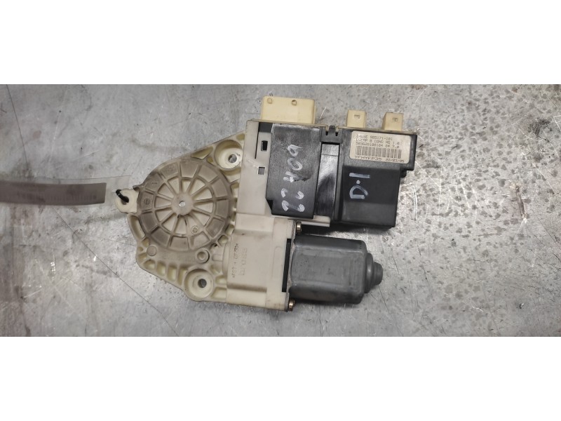 Recambio de motor elevalunas delantero izquierdo para peugeot 307 break / sw (s1) sw pack referencia OEM IAM 985171101  