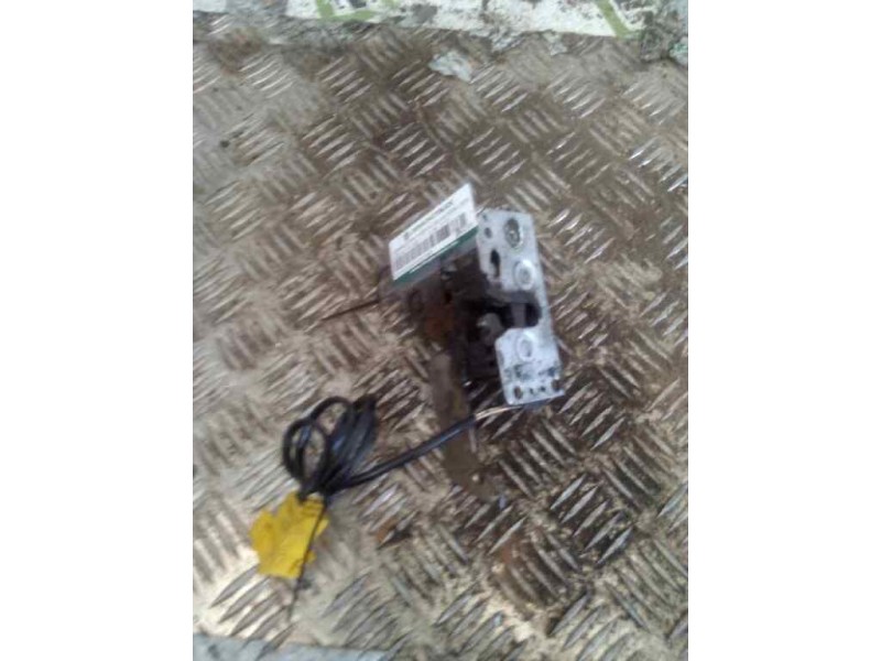 Recambio de cerradura puerta delantera derecha para volvo fh xxx referencia OEM IAM 20922537  