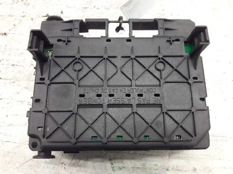 Recambio de caja reles / fusibles para peugeot 206 berlina x-line referencia OEM IAM  BSM 