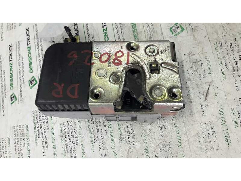 Recambio de cerradura puerta delantera derecha para peugeot 206 berlina xs referencia OEM IAM   