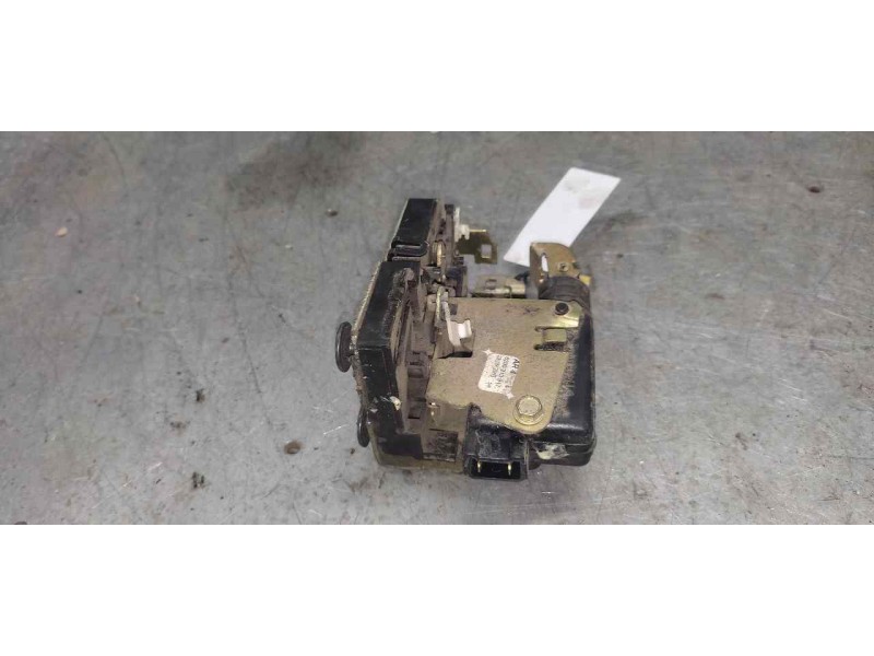 Recambio de cerradura puerta delantera derecha para dacia logan ambiance referencia OEM IAM 8200213917 2 PINS 