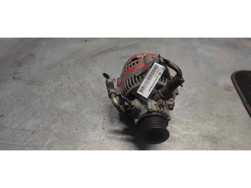 Recambio de alternador para land rover defender (ld) tdi 110 familiar (83kw) referencia OEM IAM YLF12000 1002132530 DENSO