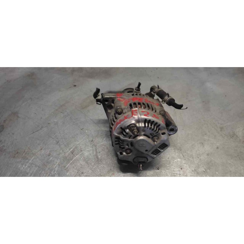 Recambio de alternador para land rover defender (ld) tdi 110 familiar (83kw) referencia OEM IAM YLF12000 1002132530 DENSO