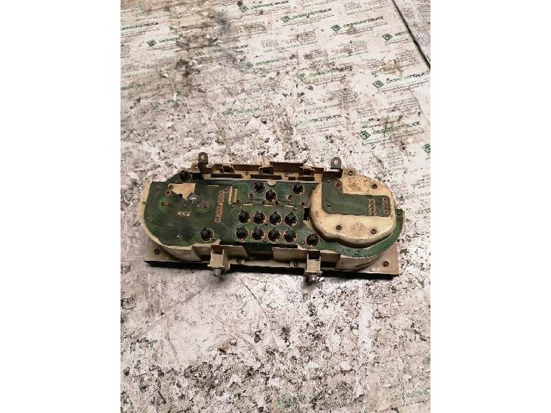 Recambio de cuadro instrumentos para alfa romeo 33 berlina 1.4 cat referencia OEM IAM   