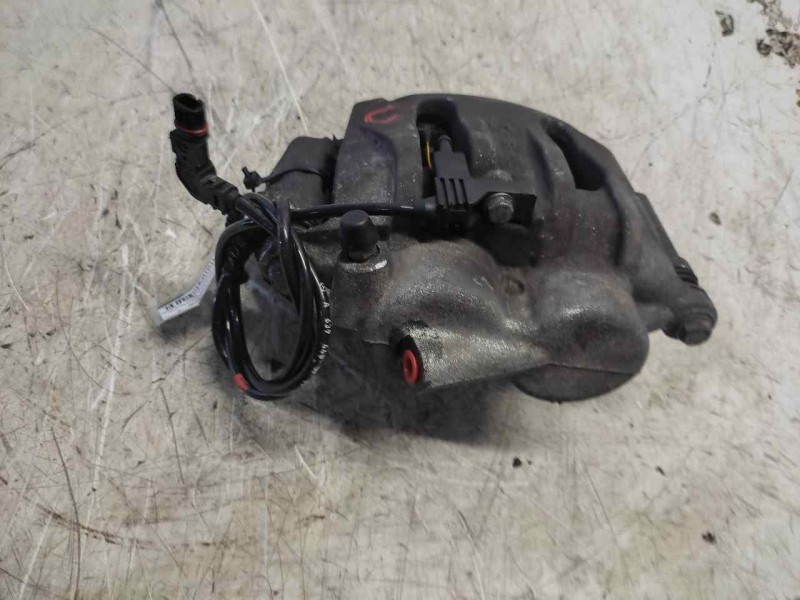 Recambio de pinza freno delantera derecha para mercedes-benz vito (w639) basic, combi referencia OEM IAM 2X4828300  