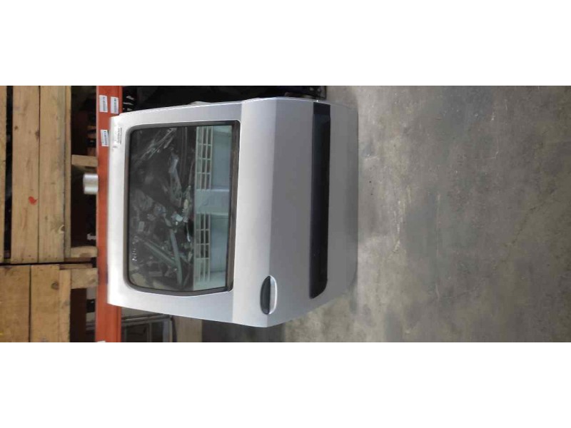 Recambio de puerta trasera derecha para dacia logan laureate referencia OEM IAM   