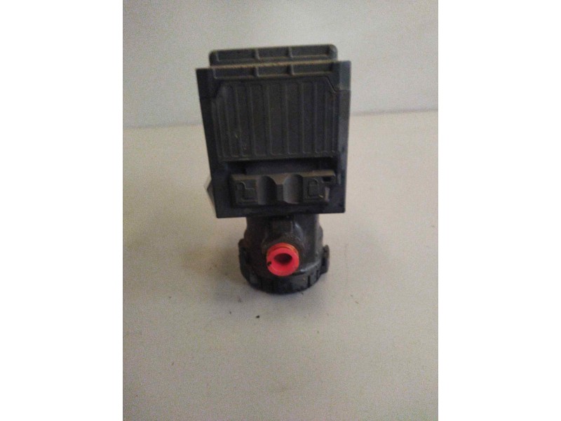 Recambio de valvula aire para volvo fh16 16.1 diesel referencia OEM IAM 20828237 K000914 VALVULA EBS