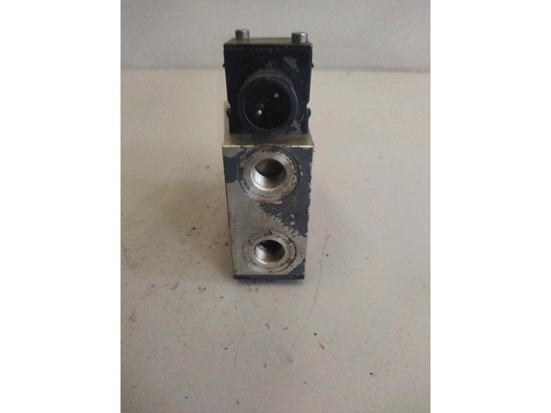 Recambio de valvula aire para volvo fh16 16.1 diesel referencia OEM IAM 3944715 0501100019 